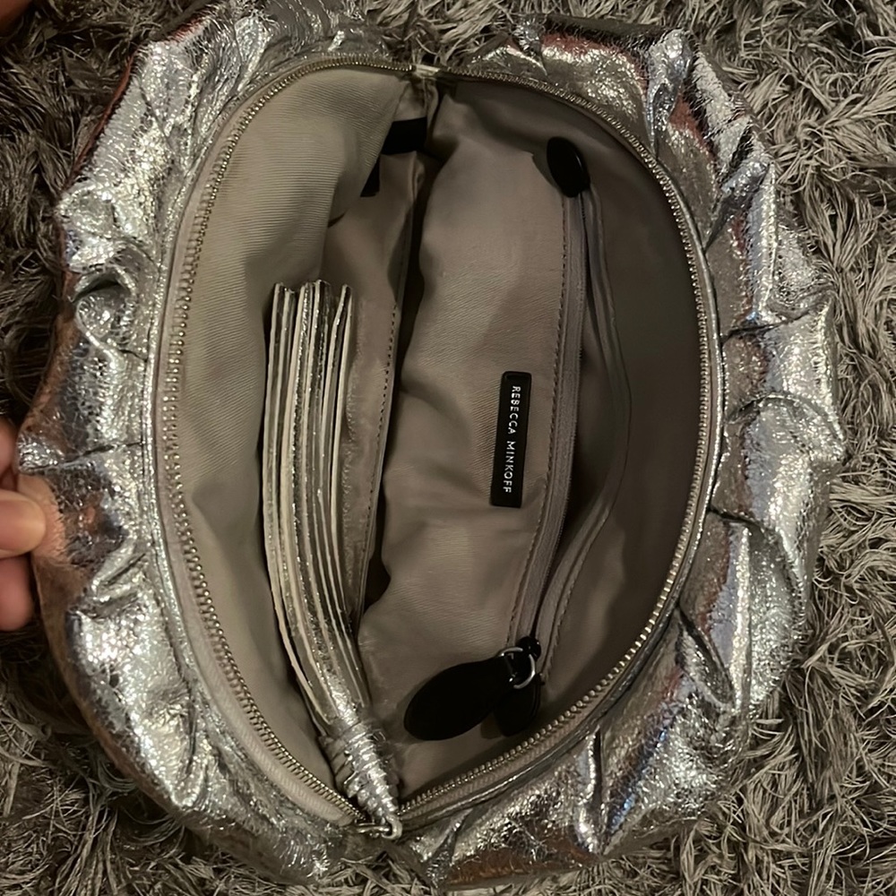 Silver clutch 💼((((NEVER WORN))))